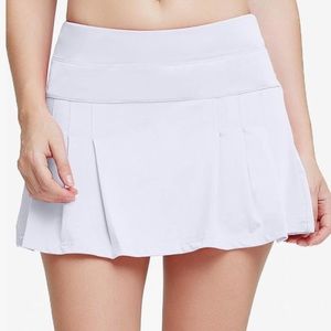 White pleated tennis skirt